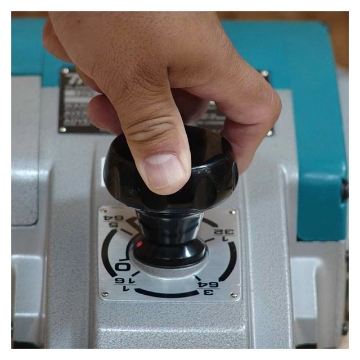 Show details for Makita 1806B 6-3/4" 1200W Power Planer (Blue/Silver) Picture of Makita 1806B 6-3/4" 1200W Power Planer (Blue/Silver)